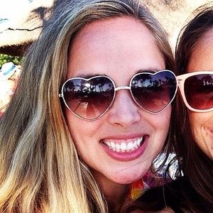 Meet your Posher, Elyse